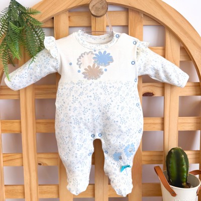 Macacão Malha Trape Zape - Flores com Paetê - Off White e Azul Claro